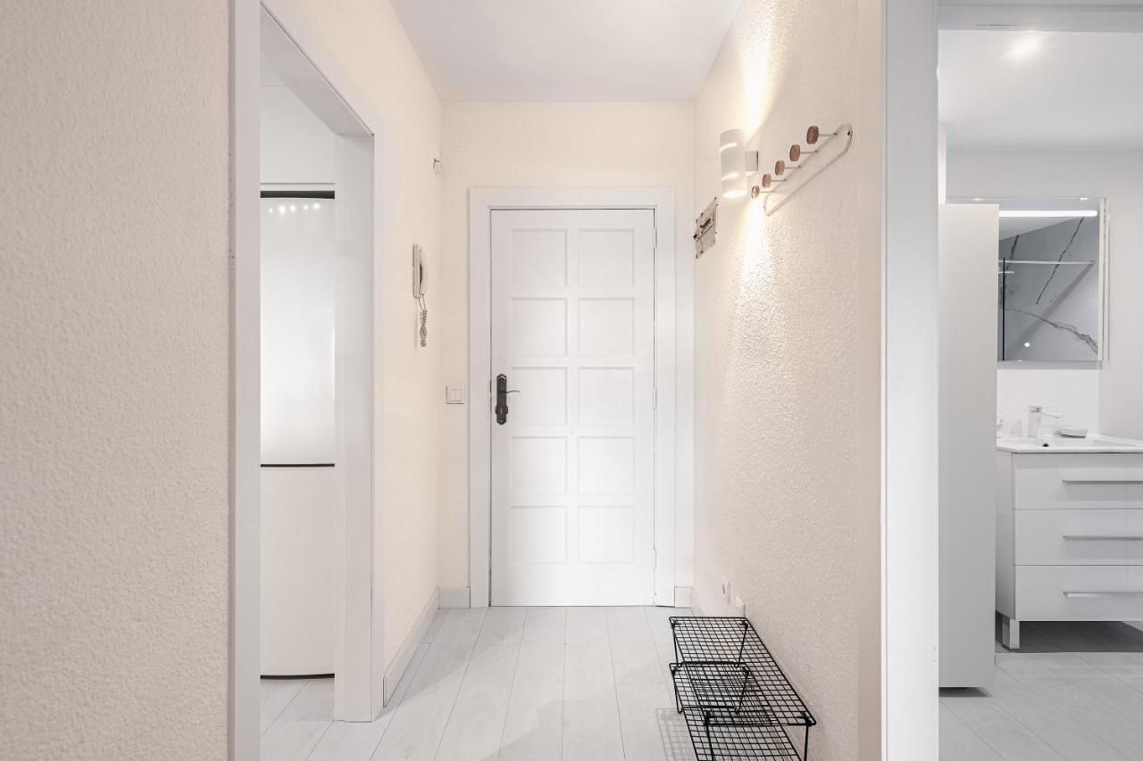 شقة إمبوريابرافا  في Precioso Apartamento Welcs 006 Con Balcon المظهر الخارجي الصورة