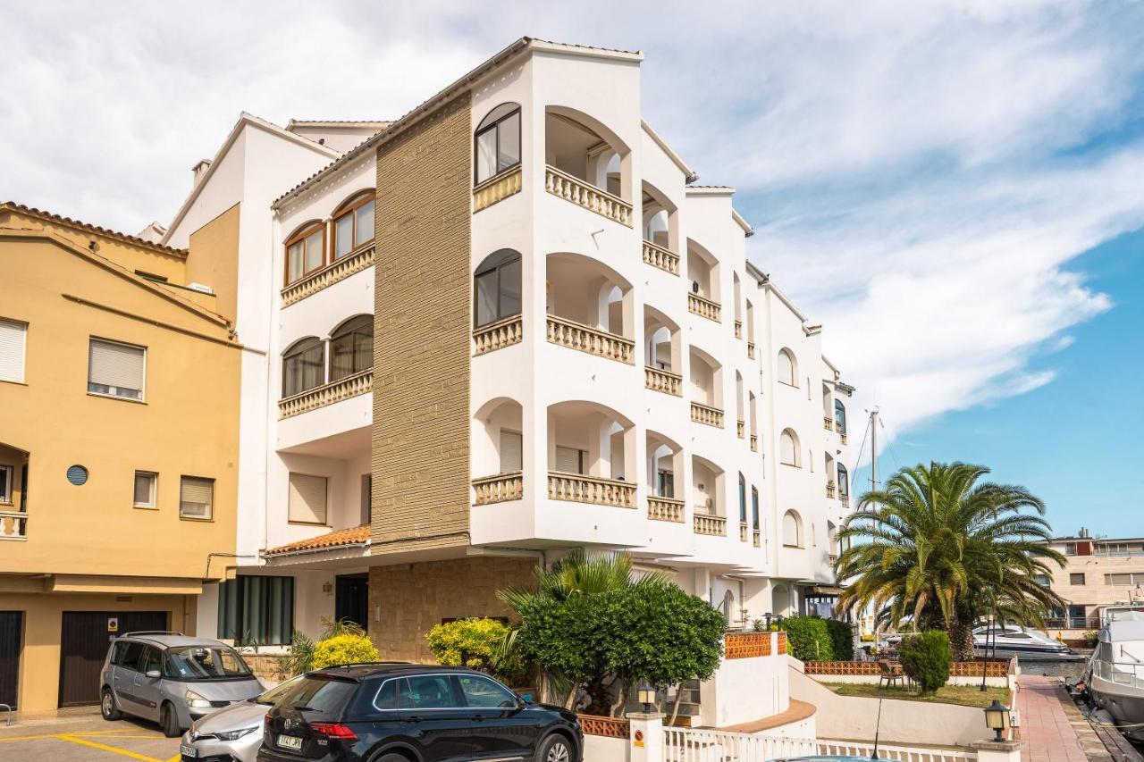 شقة إمبوريابرافا  في Precioso Apartamento Welcs 006 Con Balcon المظهر الخارجي الصورة